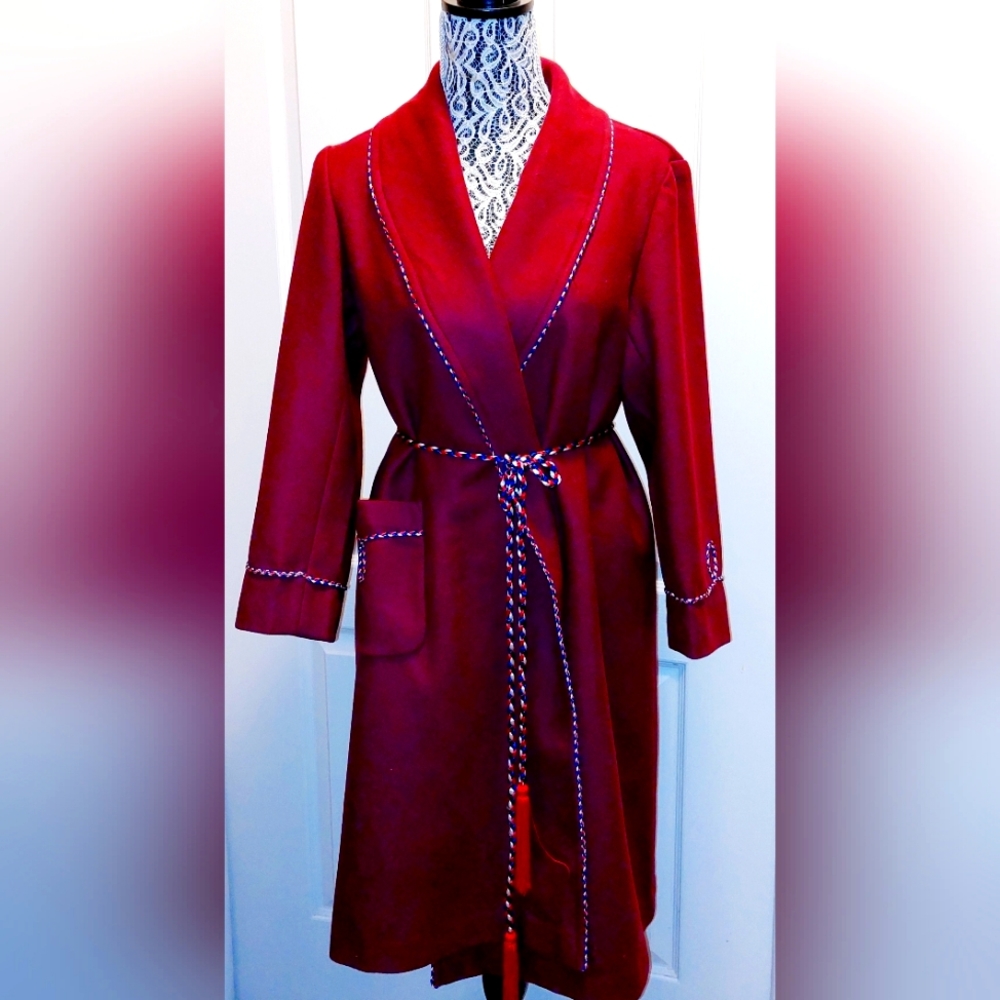 Vintage Robe Coat Pure Wool by Plum Blossom Made China 1950s